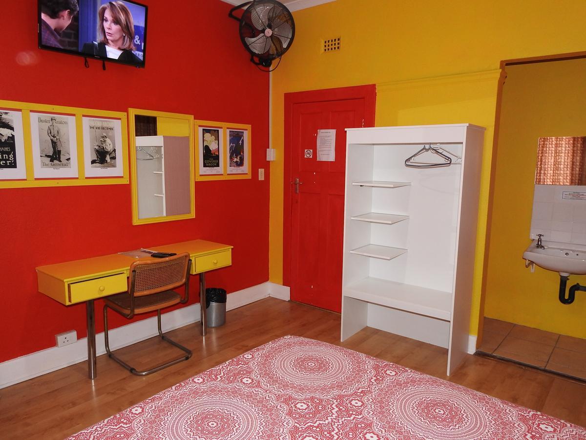 Phoenix Hotel (Adults Only) Πορτ Ελίζαμπεθ Εξωτερικό φωτογραφία